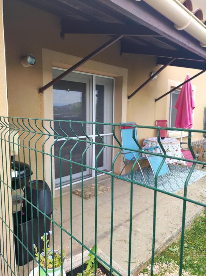 Апартаменты F2 Exterieur Lit King Size Brives-Charensac Экстерьер фото
